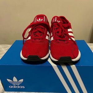 Kids ADIDAS SWIFT RUN X SHOES